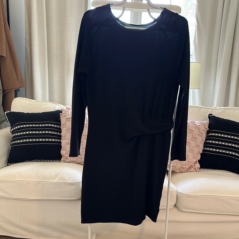 Athleta Black Sheath Dress Long Sleeve Crew Neck